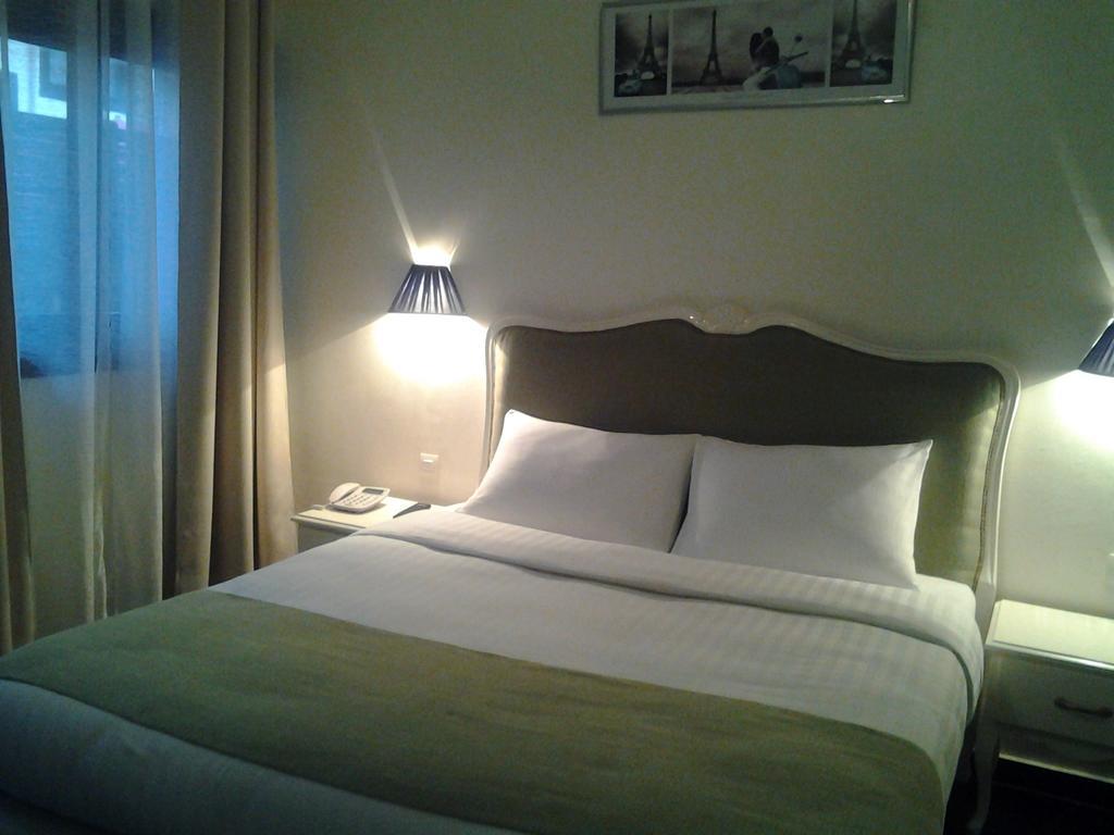 Detente Hotel Abidjan Luaran gambar